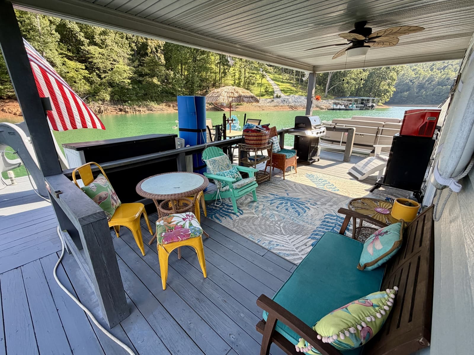 1994 Custom 20 x 33 Floating Cabin - Approx 613sqft - Photo 79