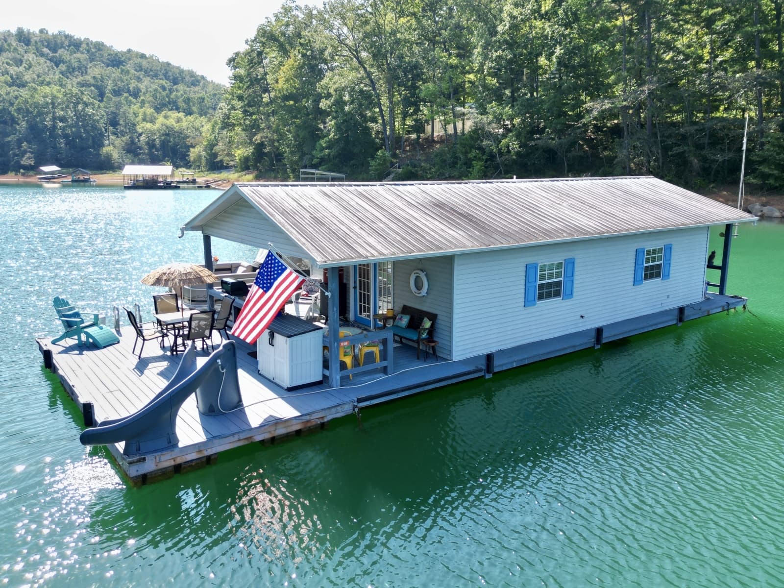 1994 Custom 20 x 33 Floating Cabin - Approx 613sqft - Photo 11