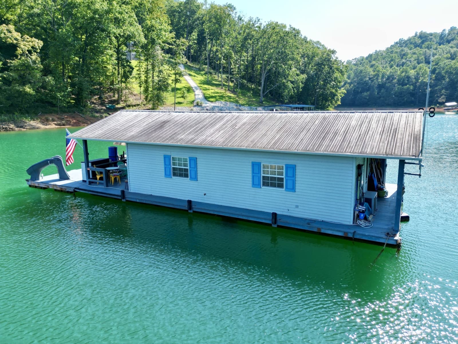 1994 Custom 20 x 33 Floating Cabin - Approx 613sqft - Photo 10