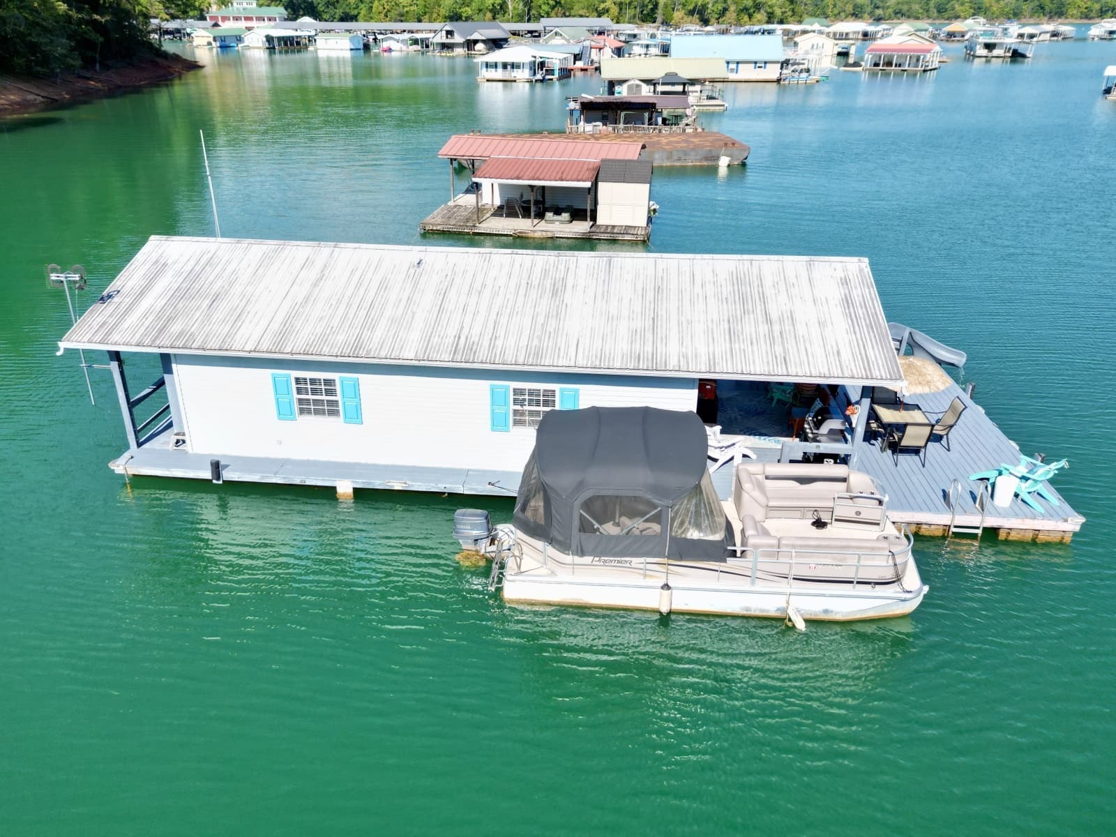 1994 Custom 20 x 33 Floating Cabin - Approx 613sqft - Photo 135