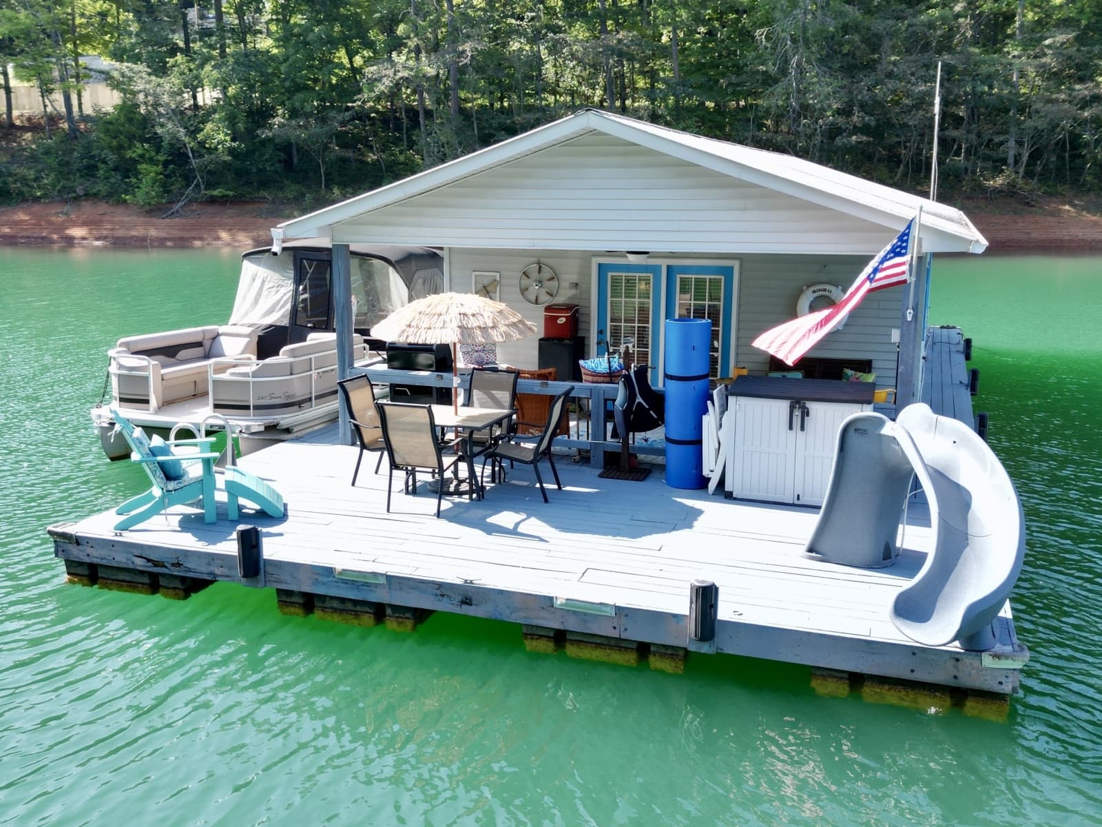 1994 Custom 20 x 33 Floating Cabin - Approx 613sqft - Photo 12