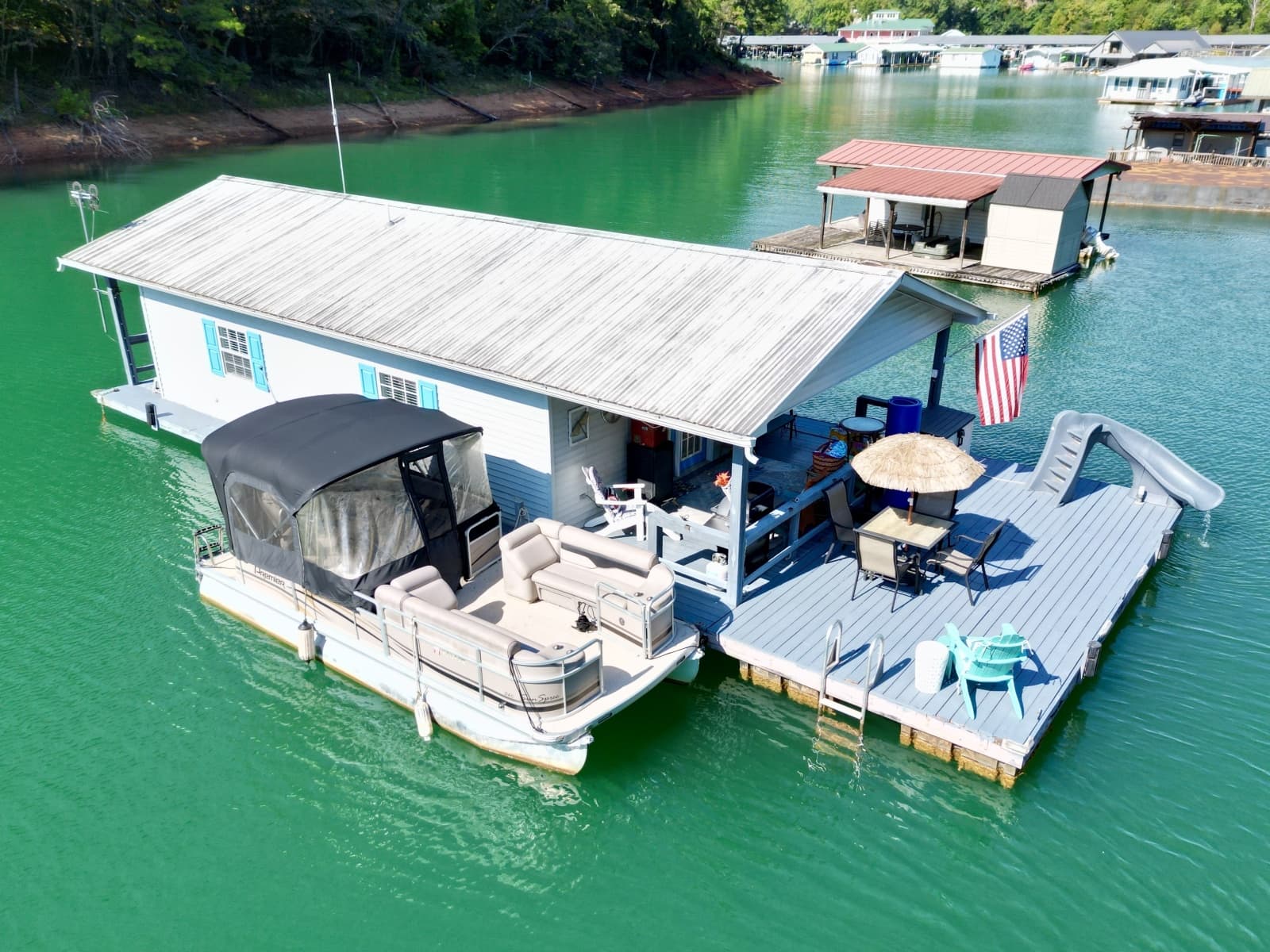 1994 Custom 20 x 33 Floating Cabin - Approx 613sqft - Photo 133