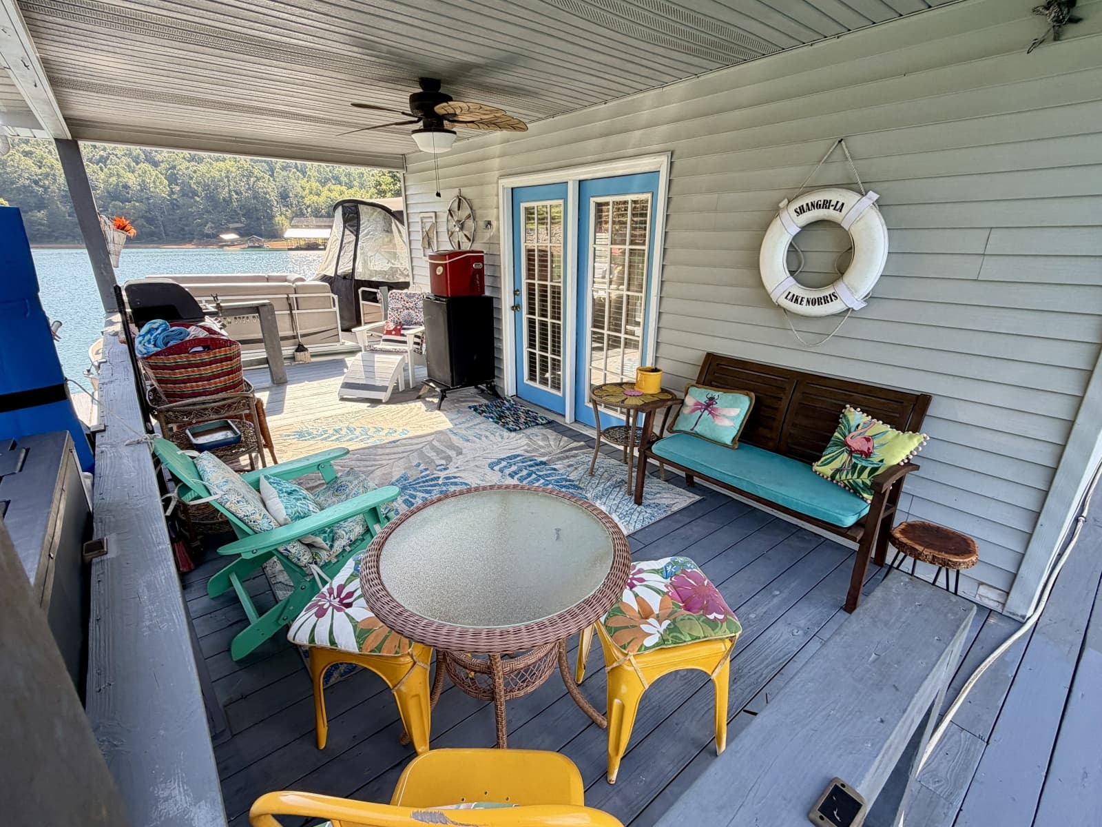 1994 Custom 20 x 33 Floating Cabin - Approx 613sqft - Photo 19