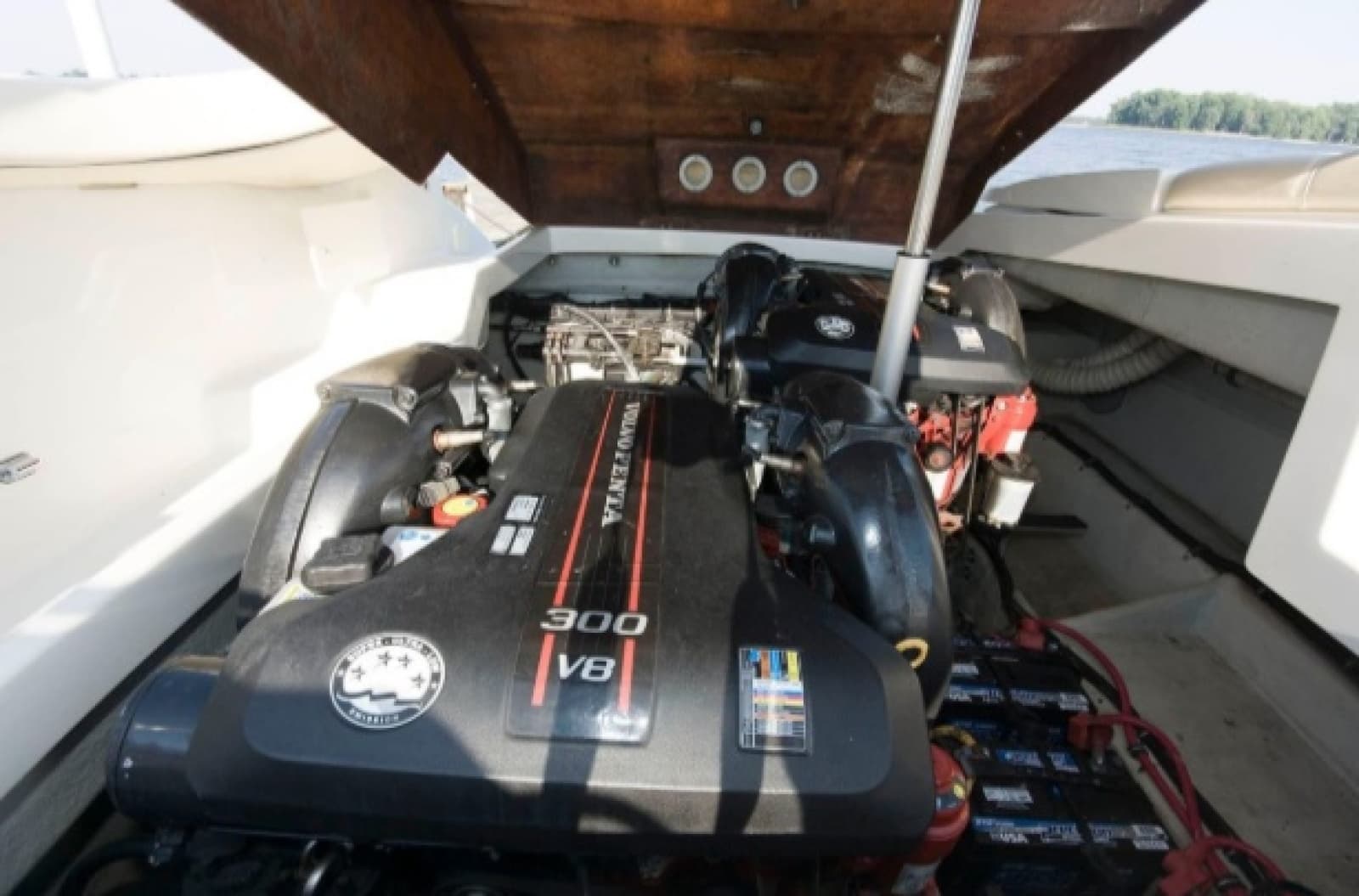 2005 Chris-Craft Launch 28 - Photo 8