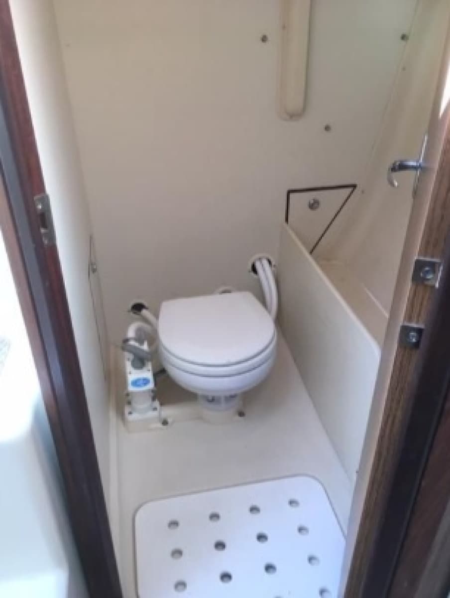 2005 Hunter 27 - Photo 8