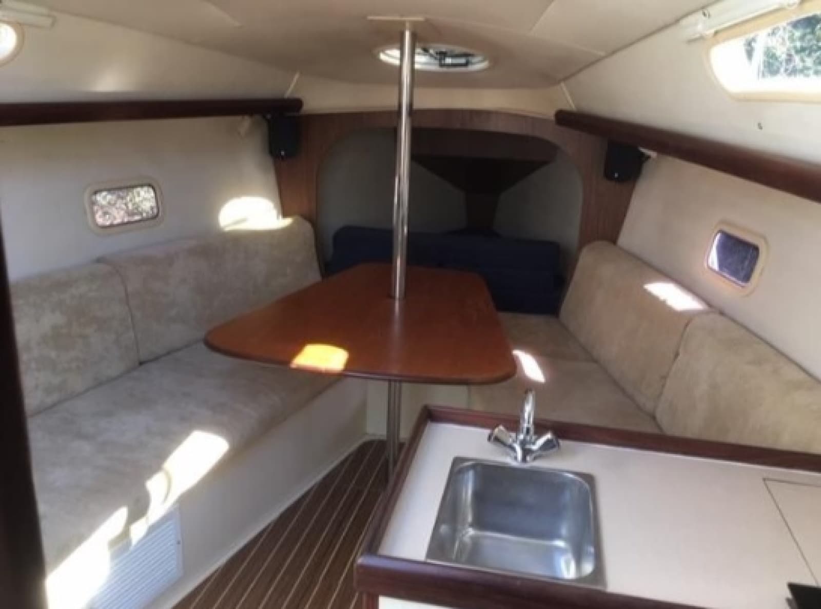 2005 Hunter 27 - Photo 3