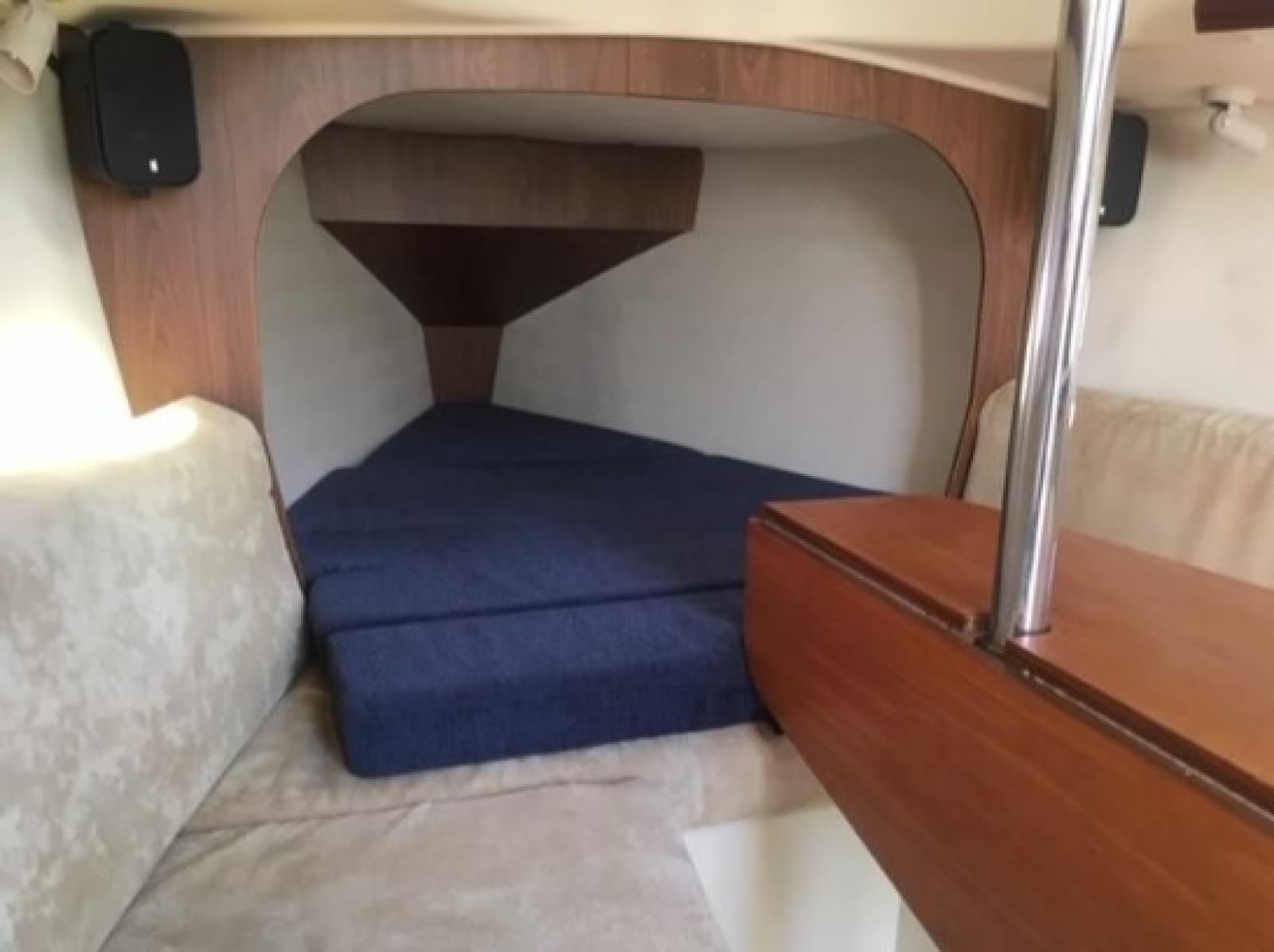 2005 Hunter 27 - Photo 2