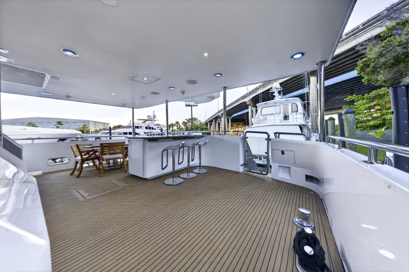 1989 Westport Flybridge Motoryacht - Photo 40