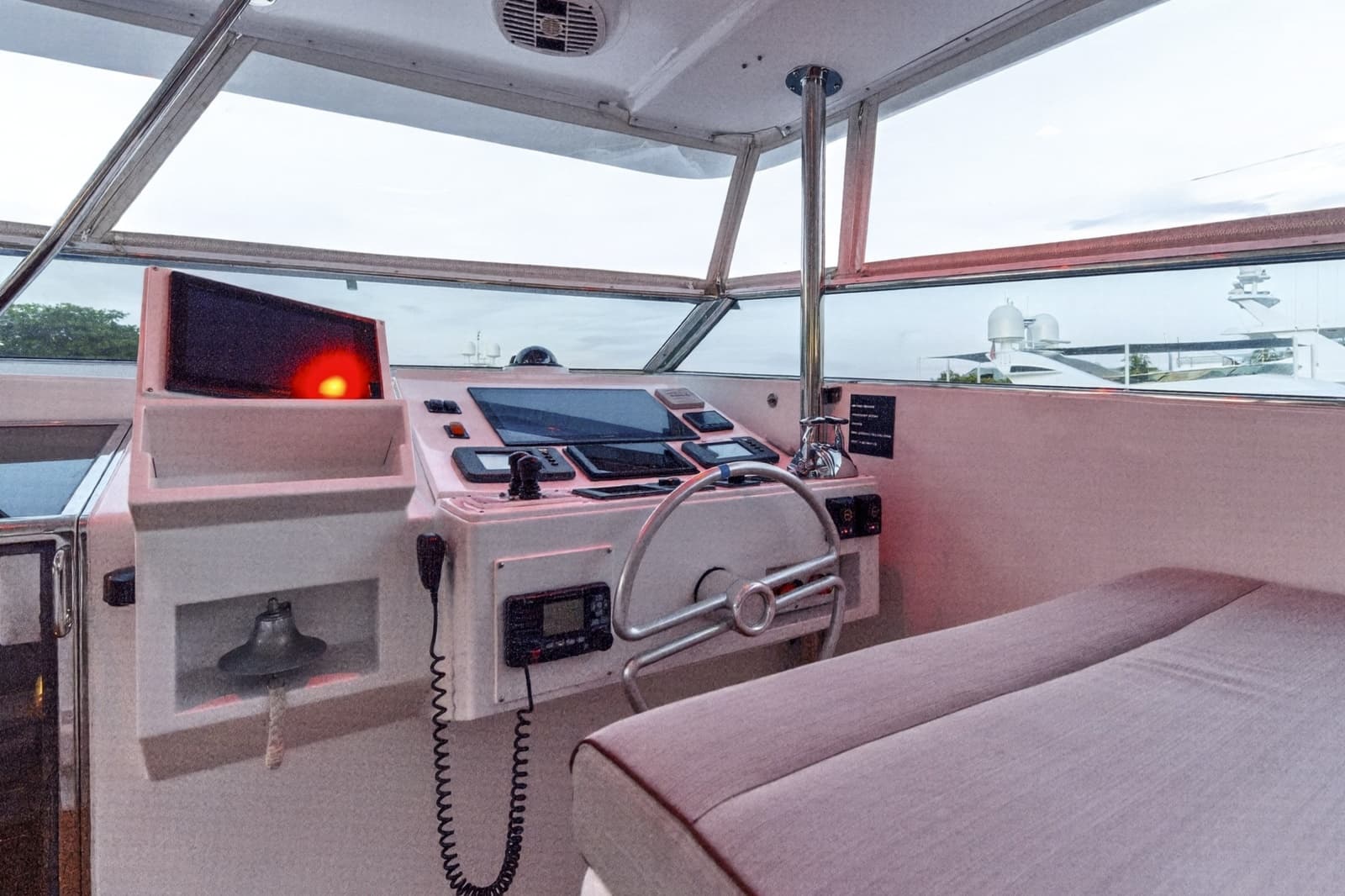 1989 Westport Flybridge Motoryacht - Photo 52