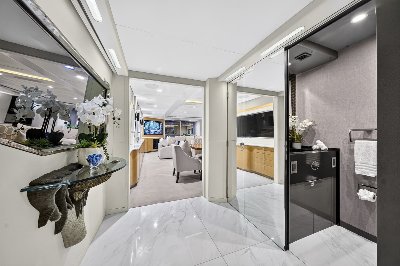 1989 Westport Flybridge Motoryacht - Photo 9
