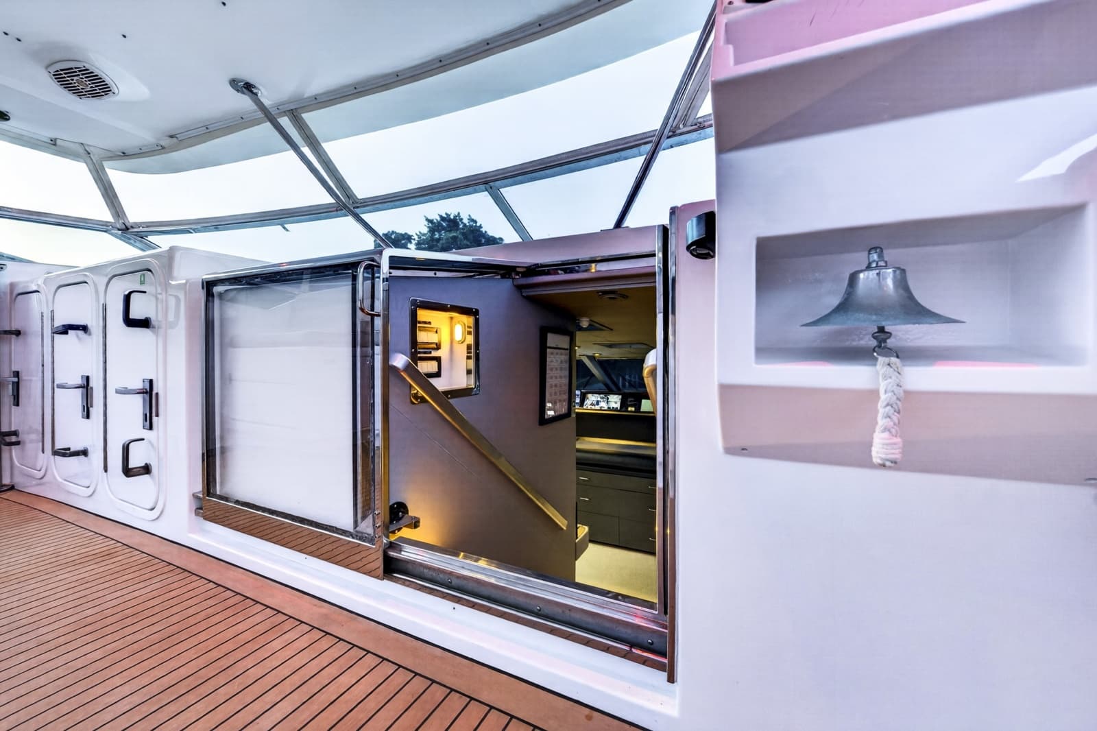 1989 Westport Flybridge Motoryacht - Photo 51