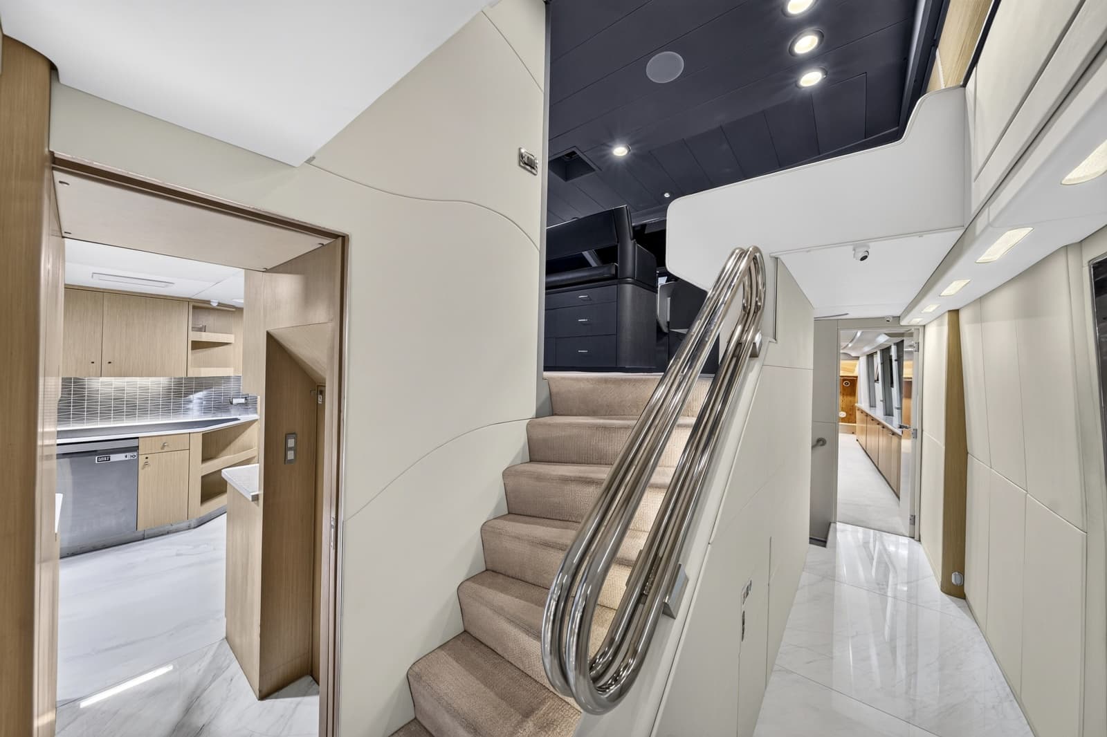 1989 Westport Flybridge Motoryacht - Photo 11