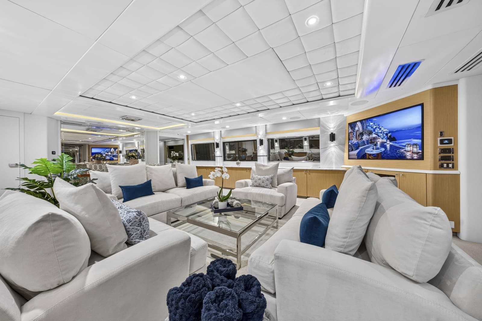 1989 Westport Flybridge Motoryacht - Photo 4