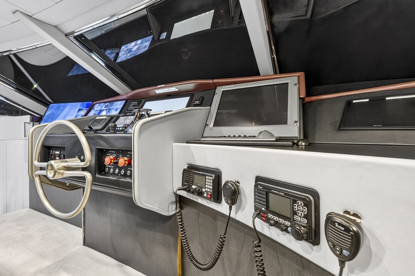 1989 Westport Flybridge Motoryacht - Photo 38