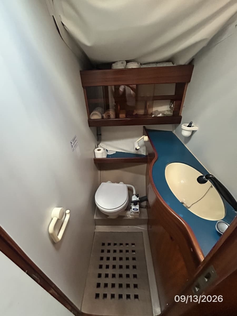 1986 Beneteau First 42 - Photo 47