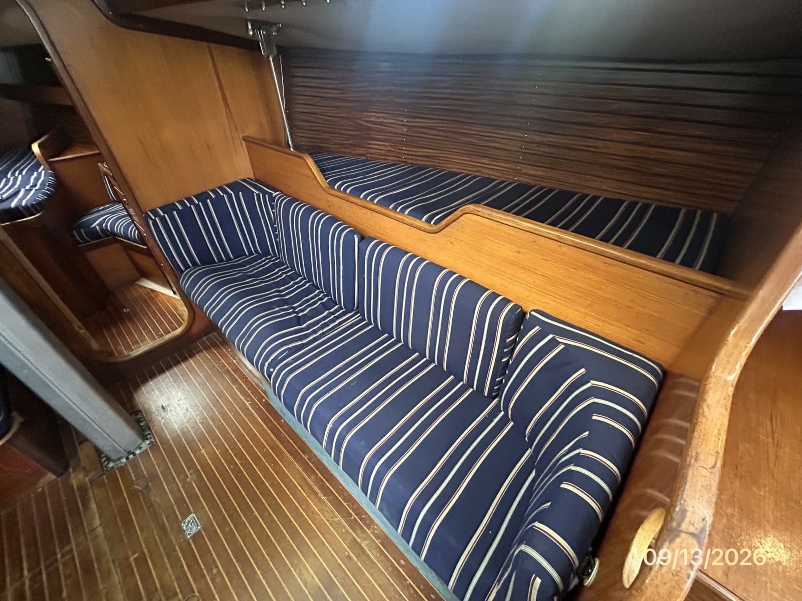 1986 Beneteau First 42 - Photo 40