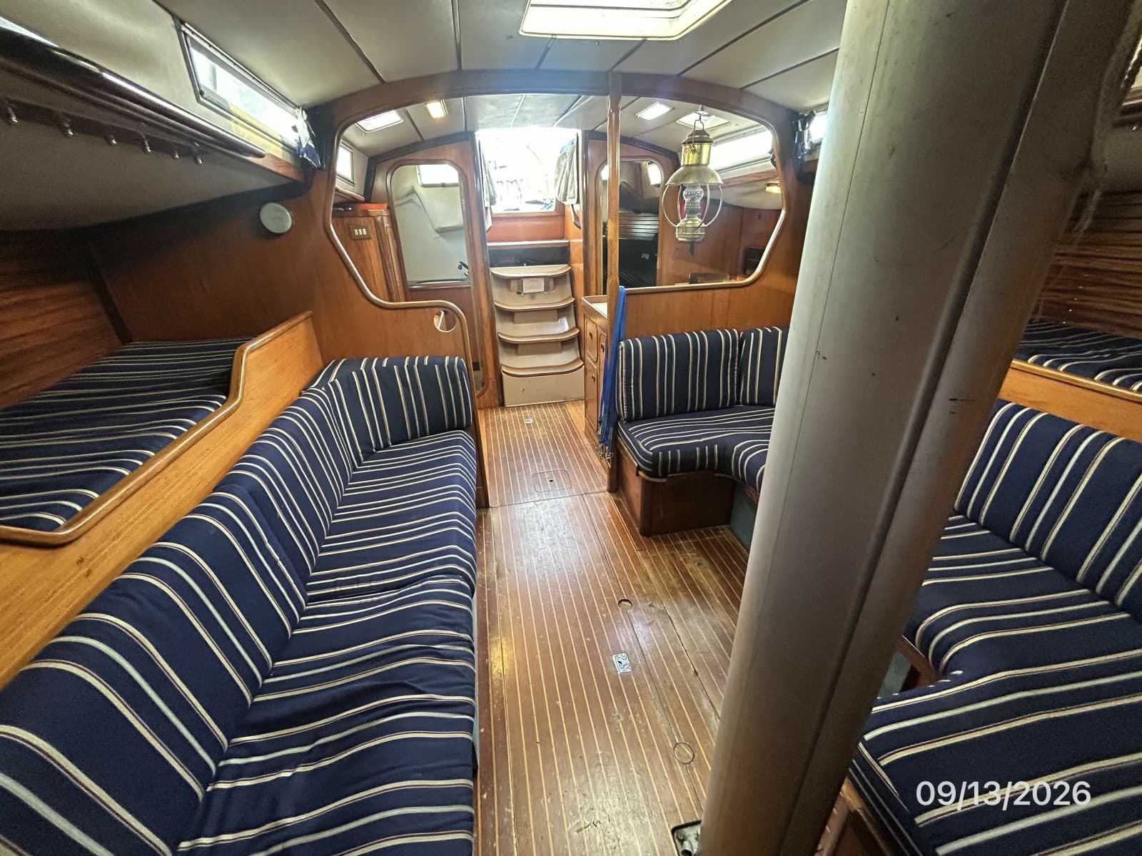 1986 Beneteau First 42 - Photo 35