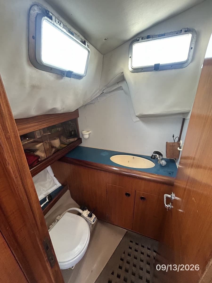 1986 Beneteau First 42 - Photo 49