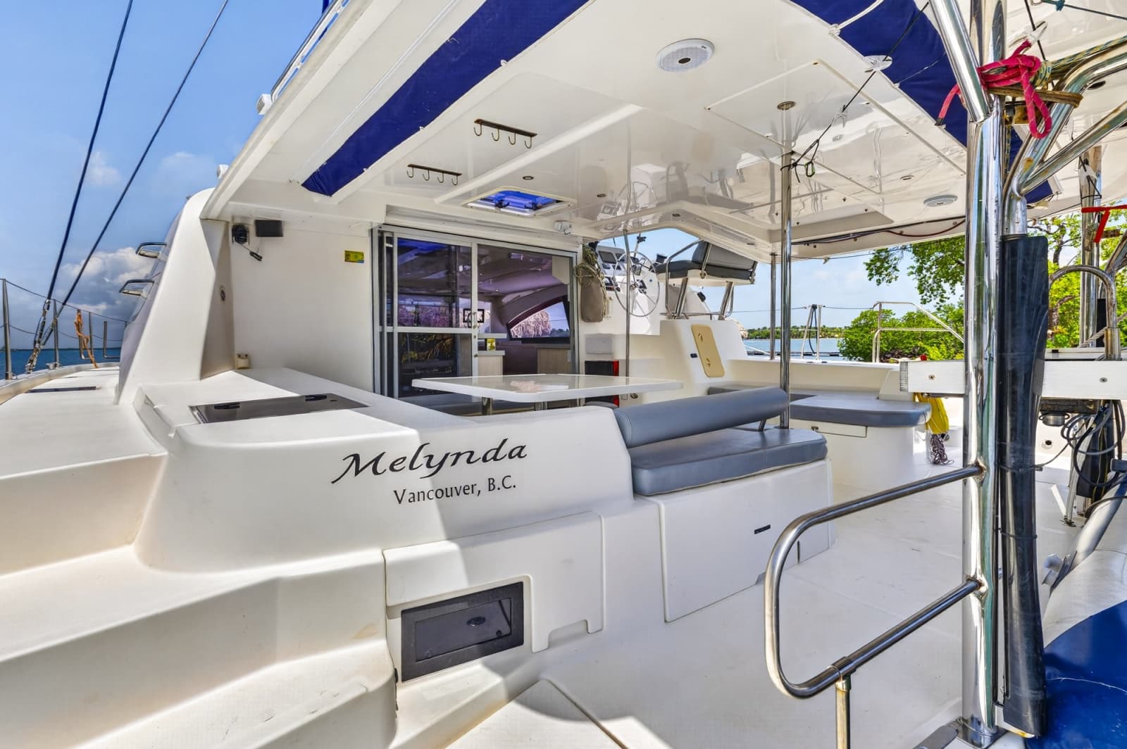 2017 Leopard 48 - Photo 16