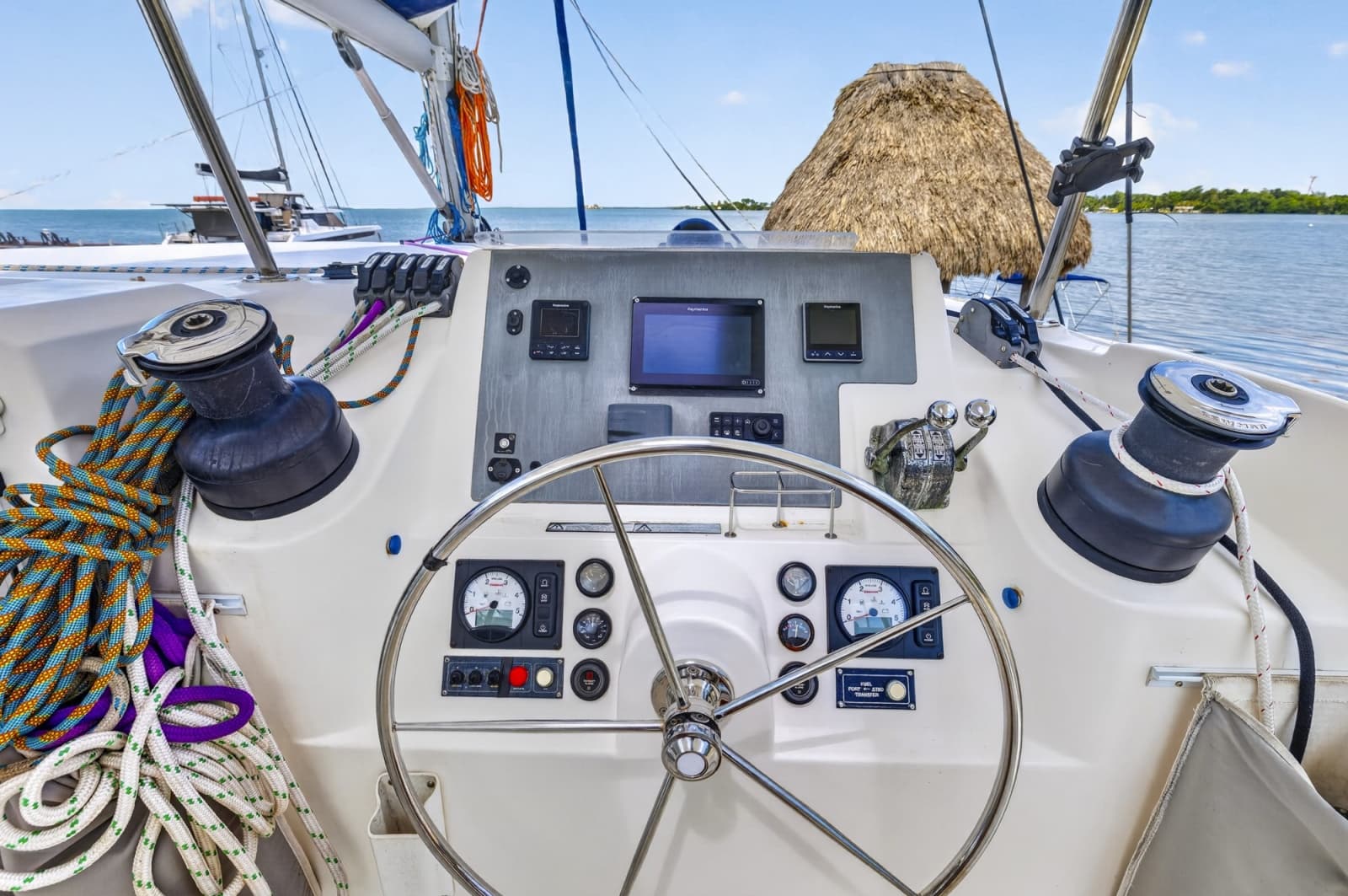 2017 Leopard 48 - Photo 18