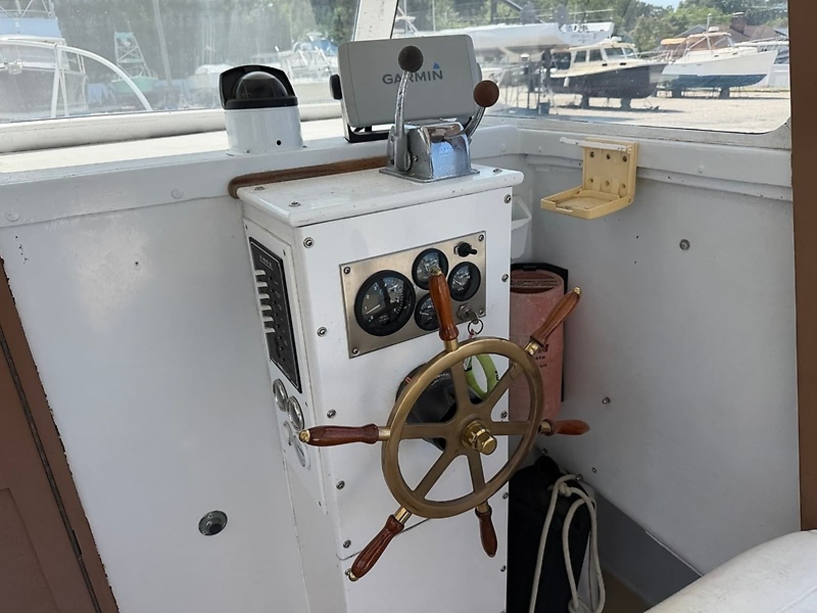 1959 Dyer 29 Trunk Cabin - Photo 15