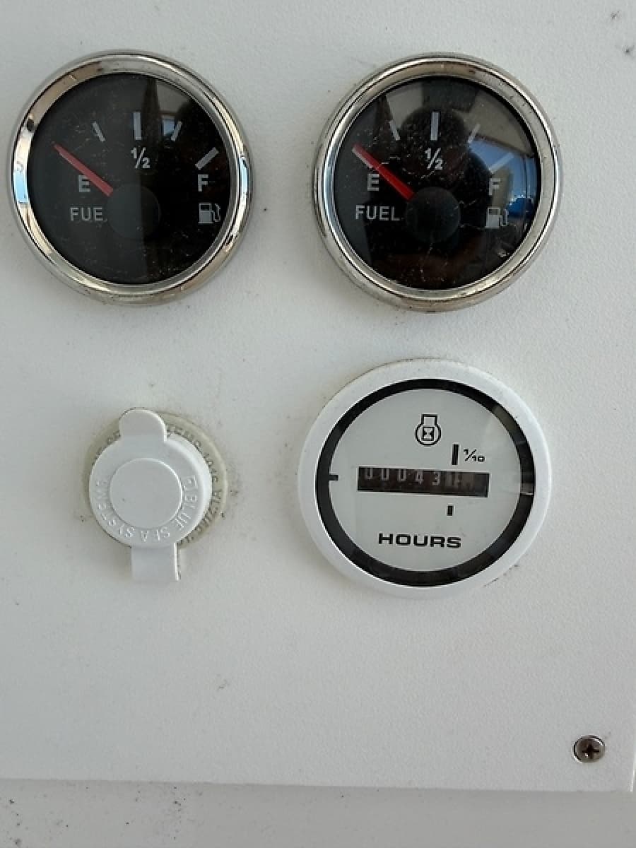 1959 Dyer 29 Trunk Cabin - Photo 21