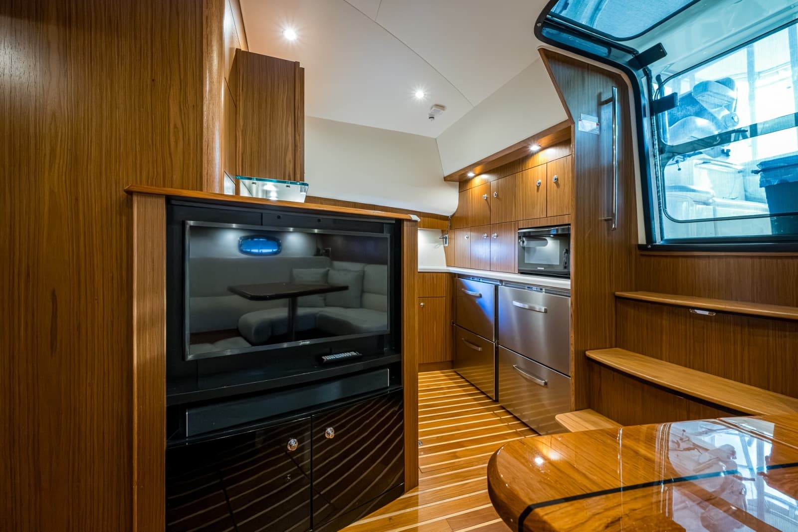 2018 Tiara Yachts 4300 Open - Photo 33