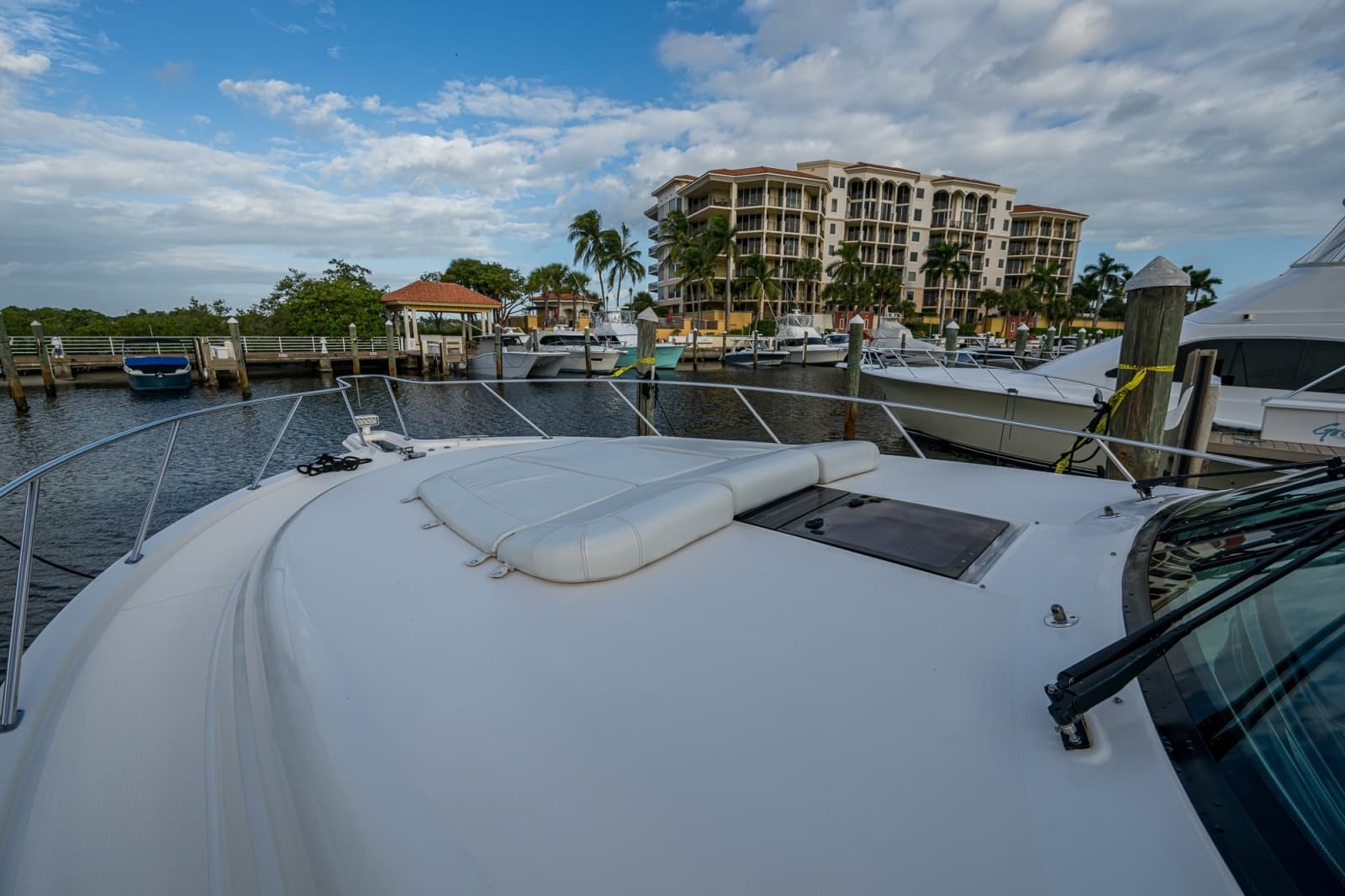 2018 Tiara Yachts 4300 Open - Photo 13