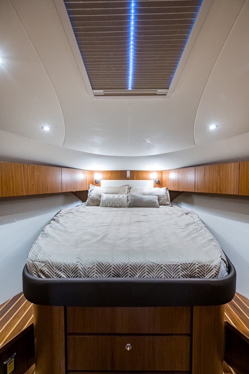 2018 Tiara Yachts 4300 Open - Photo 41