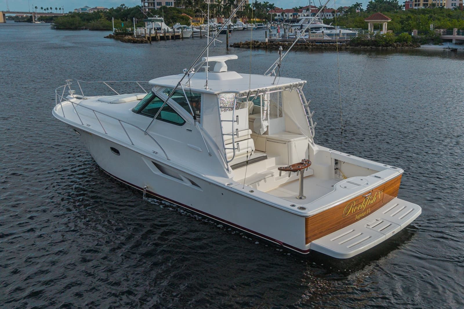2018 Tiara Yachts 4300 Open - Photo 6