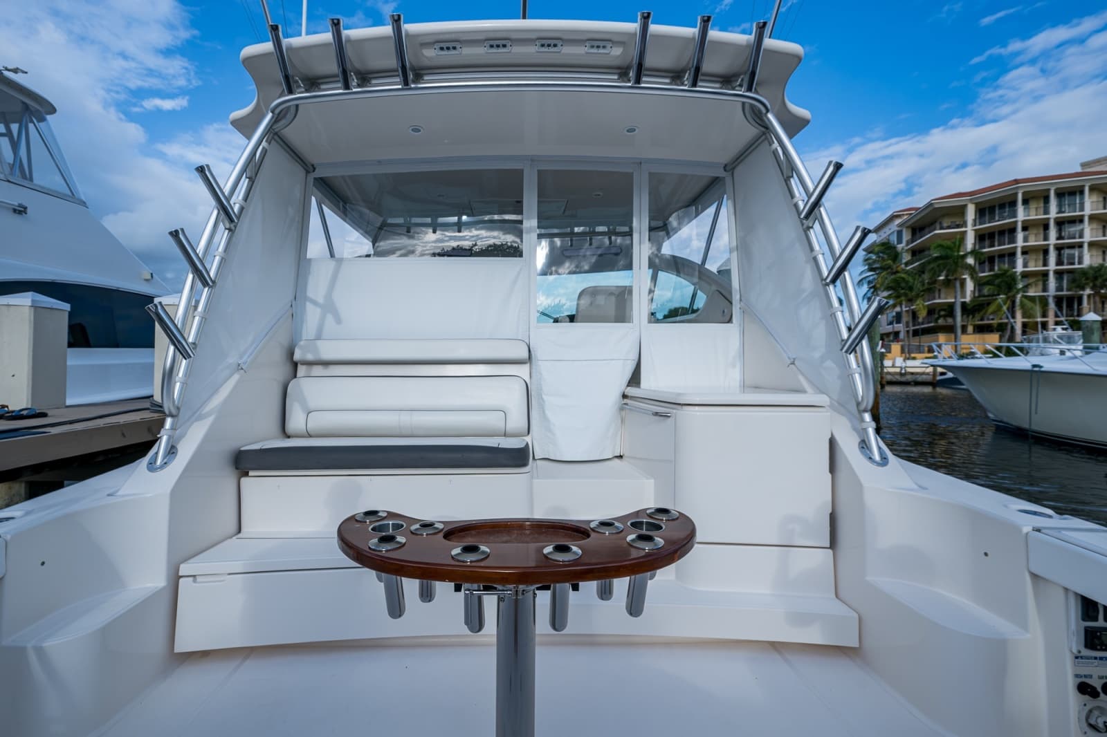 2018 Tiara Yachts 4300 Open - Photo 18