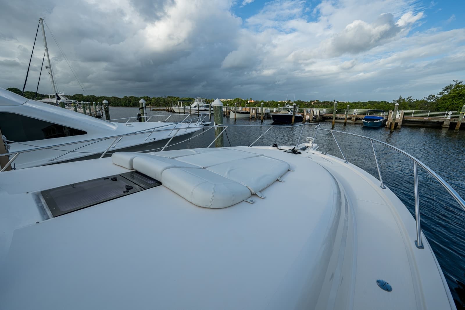 2018 Tiara Yachts 4300 Open - Photo 11