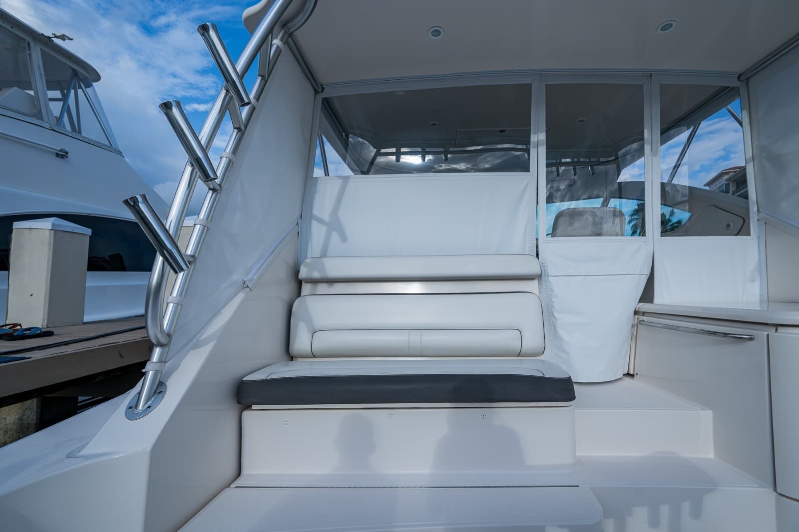 2018 Tiara Yachts 4300 Open - Photo 19