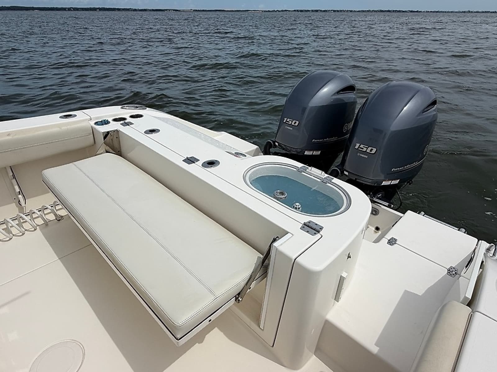 2019 Cobia 261 Center Console - Photo 12