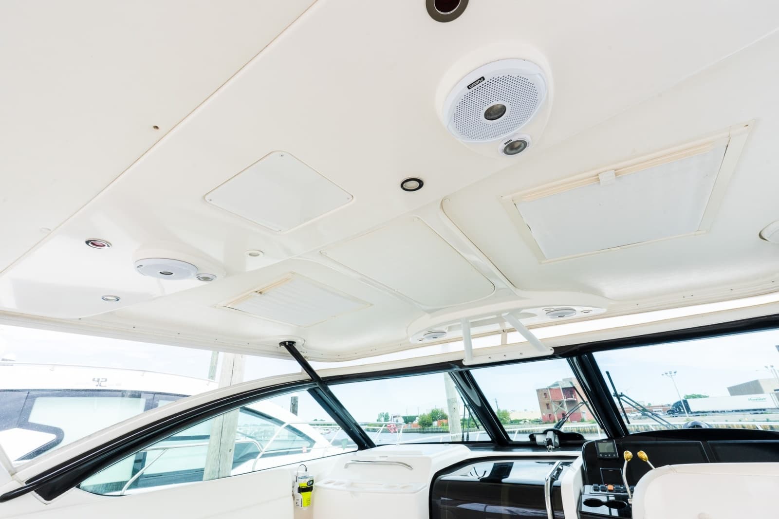 2006 Tiara Yachts 4200 Open - Photo 29