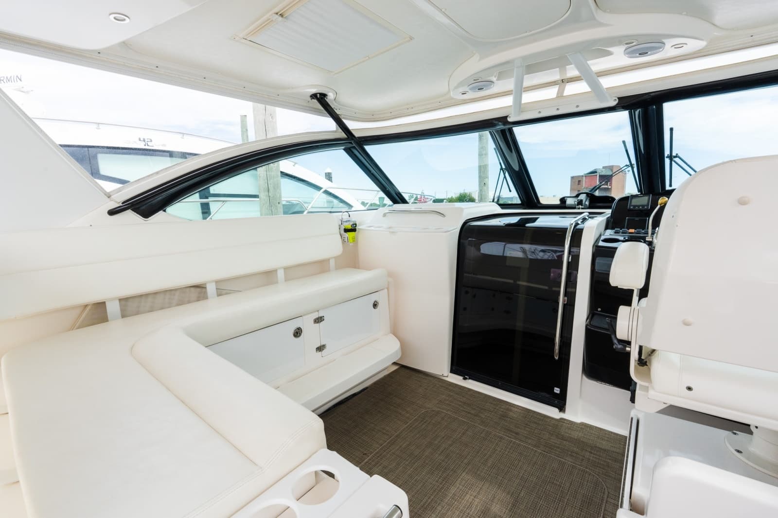 2006 Tiara Yachts 4200 Open - Photo 28