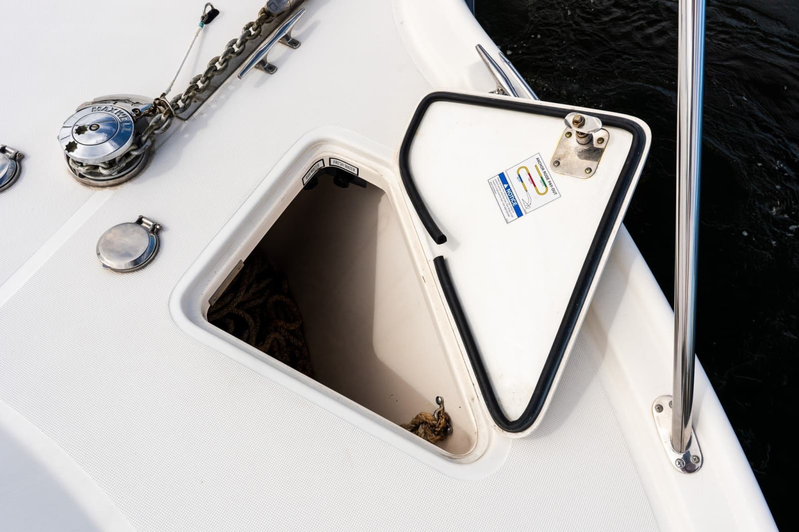 2006 Tiara Yachts 4200 Open - Photo 23