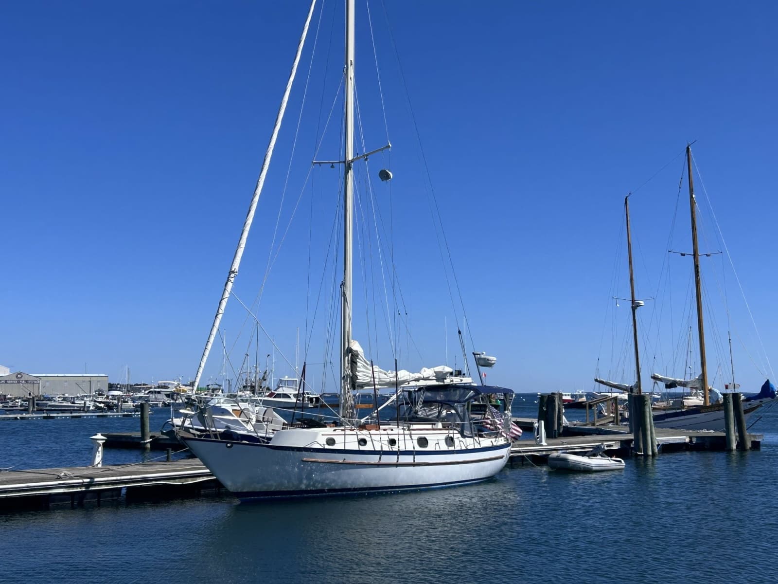 1982 Pacific Seacraft  - Photo 1