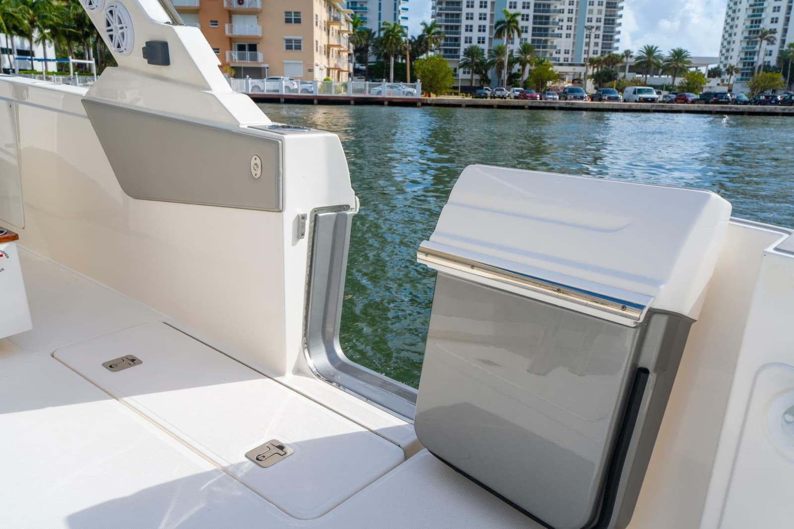 2024 Tiara Yachts 43 LS - Photo 33
