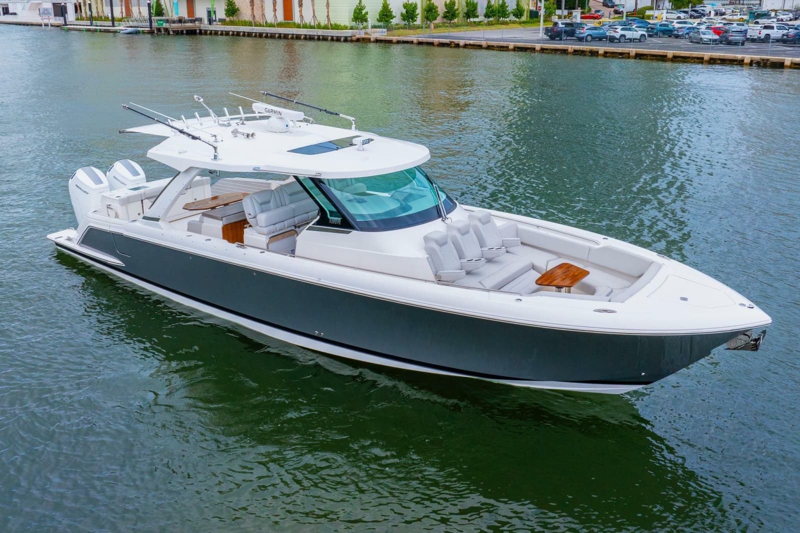 2024 Tiara Yachts 43 LS - Photo 4