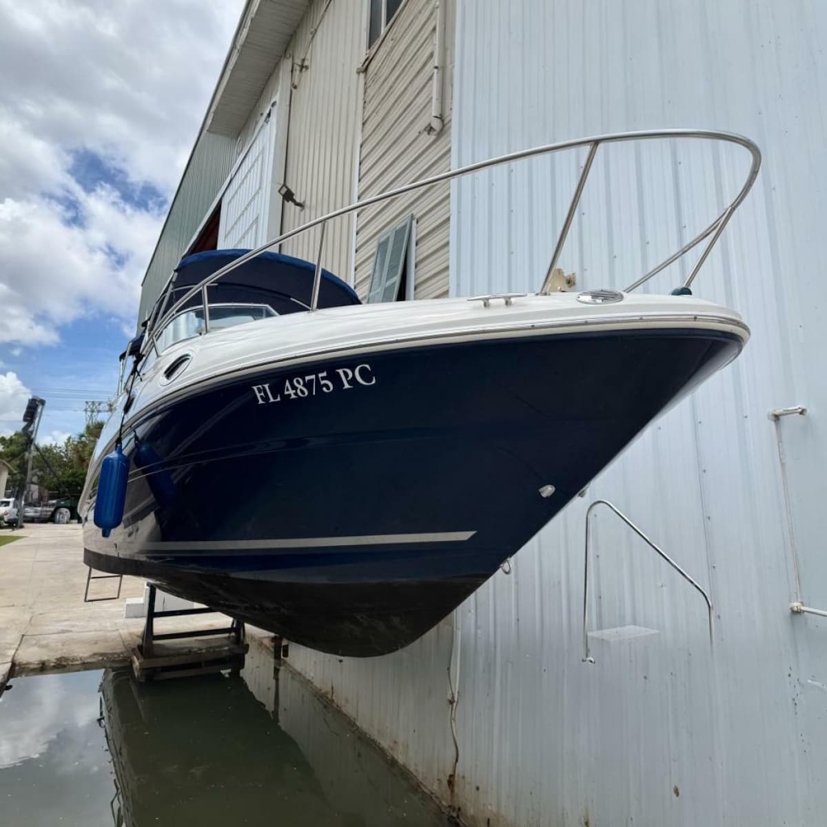 2010 Sea Ray 240 Sundancer - Photo 2