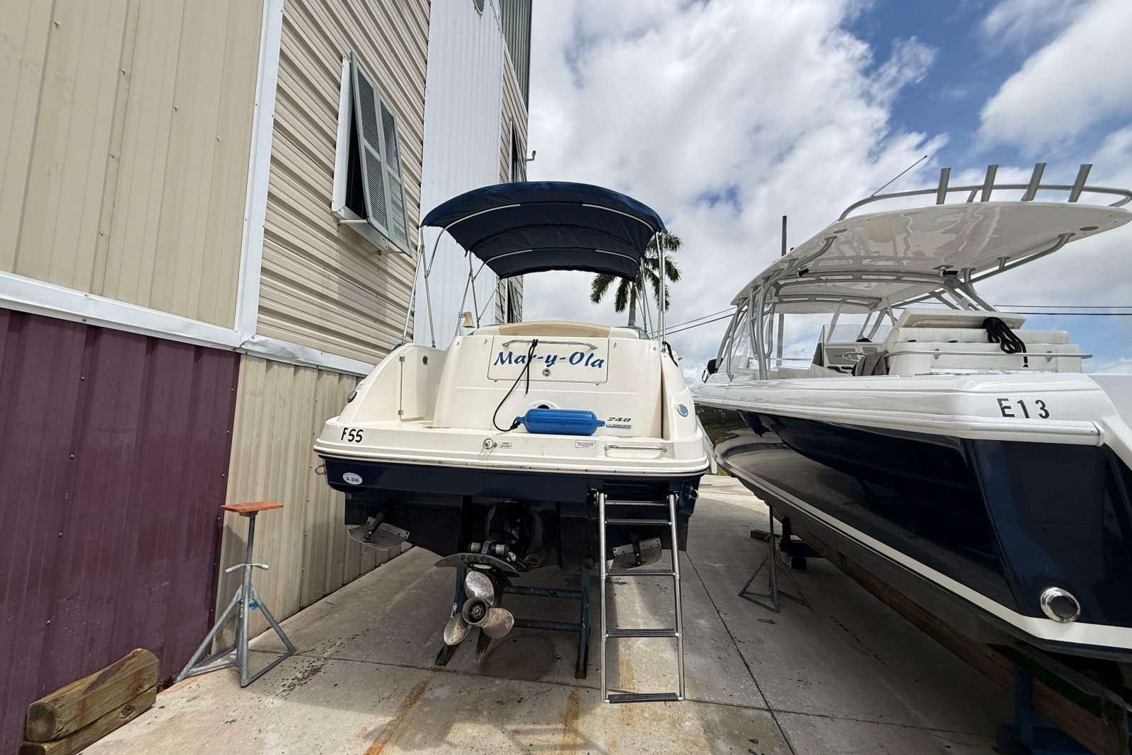 2010 Sea Ray 240 Sundancer - Photo 4