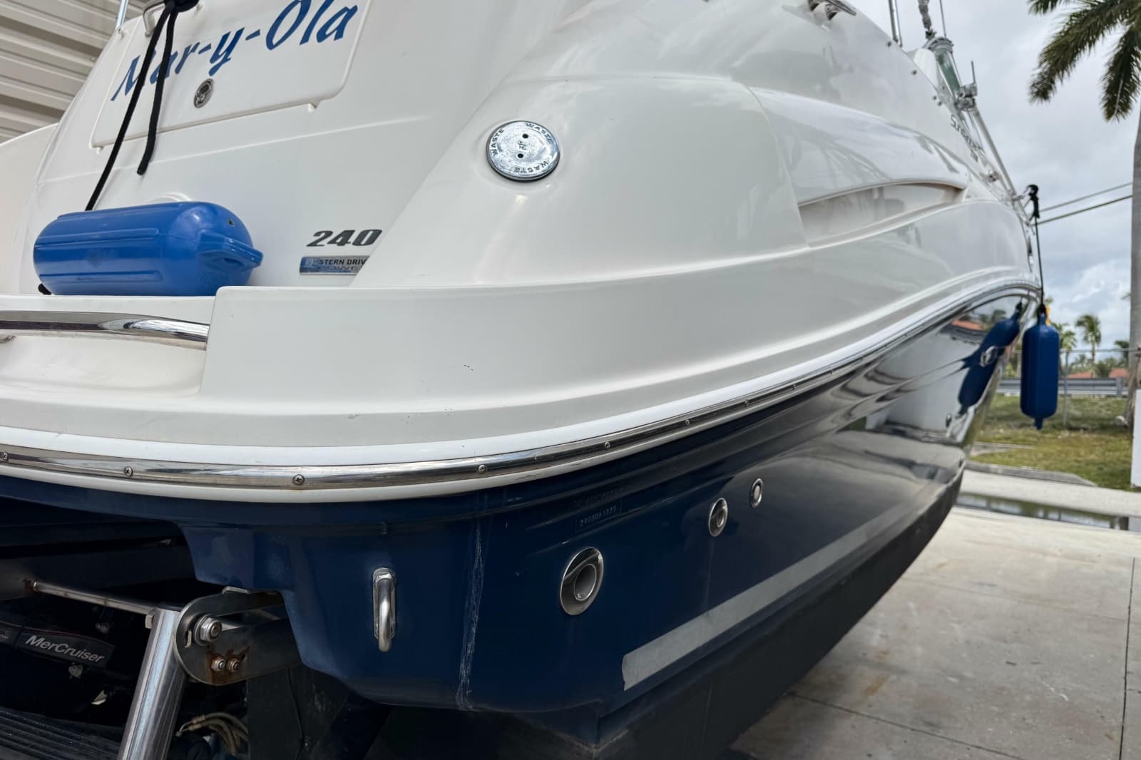 2010 Sea Ray 240 Sundancer - Photo 8