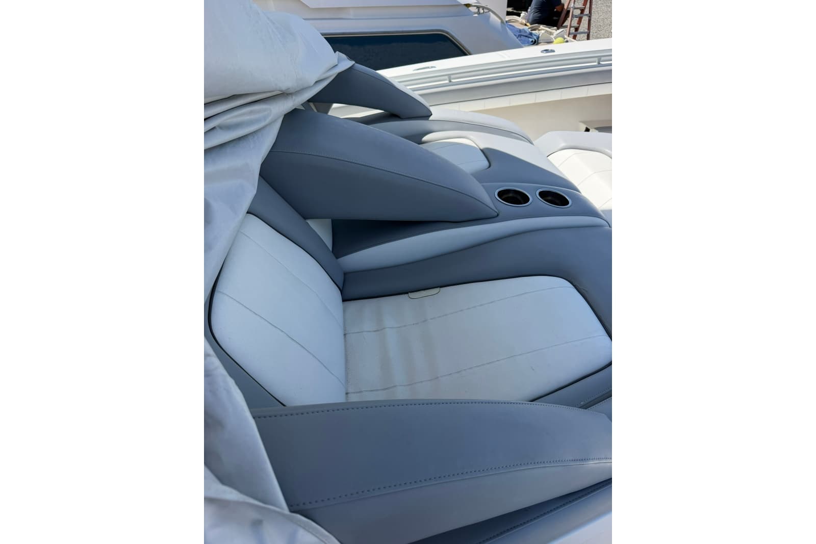 2019 Regulator 41 - Photo 21