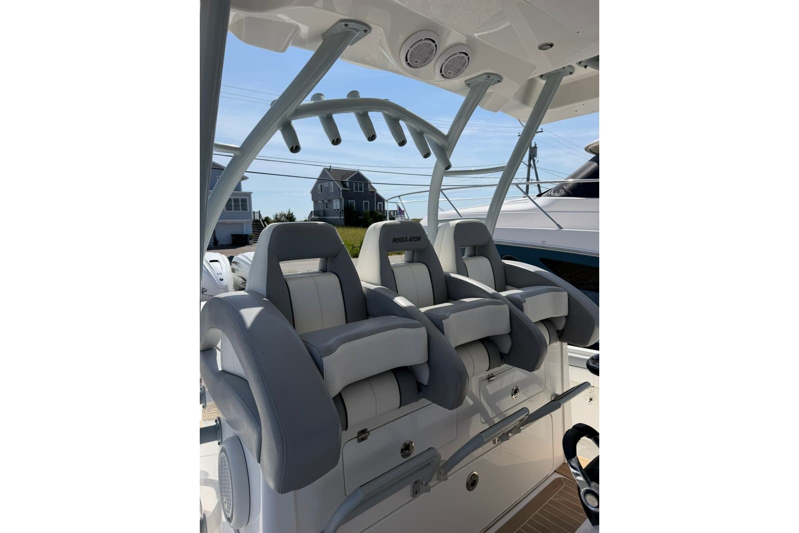 2019 Regulator 41 - Photo 29