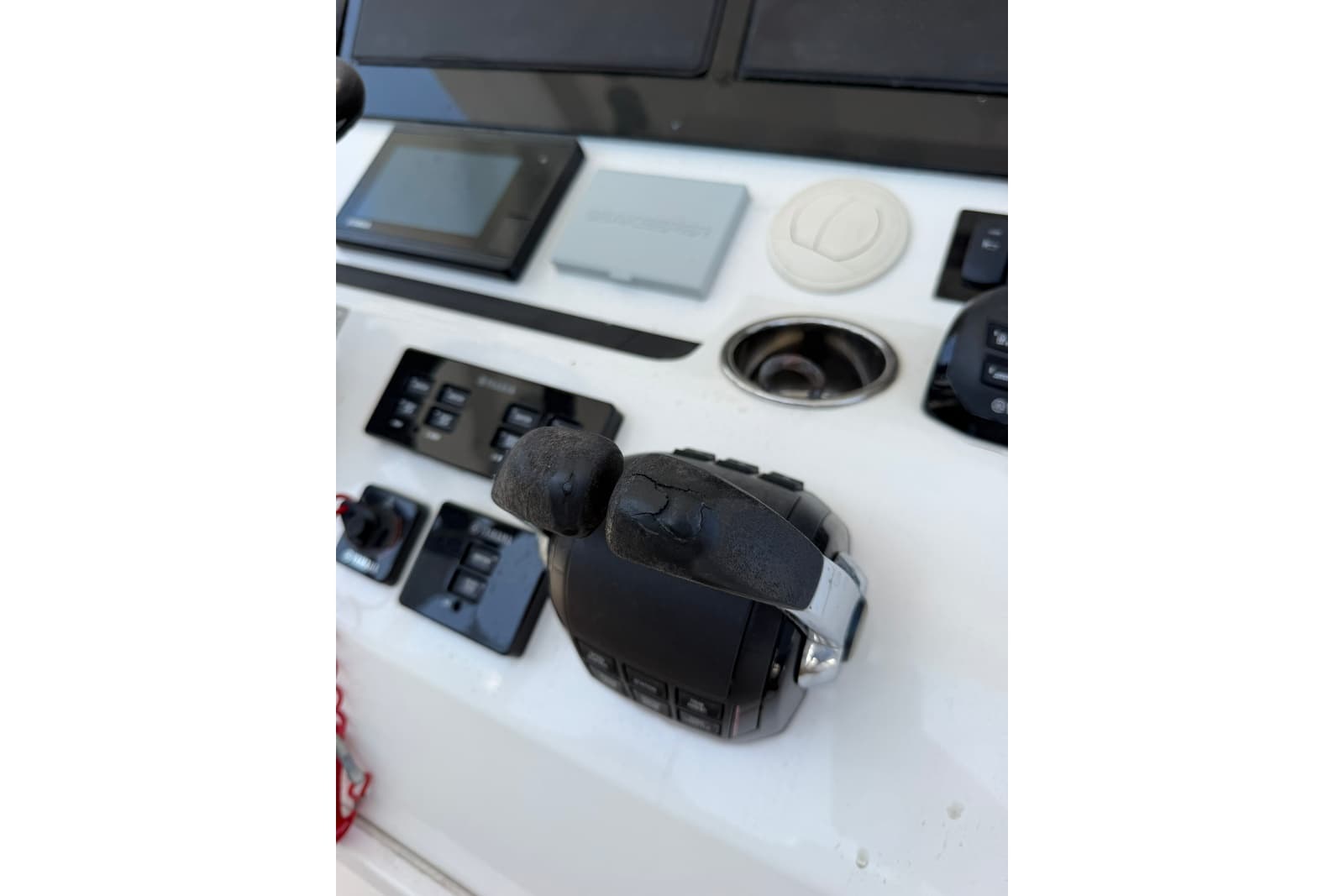 2019 Regulator 41 - Photo 34