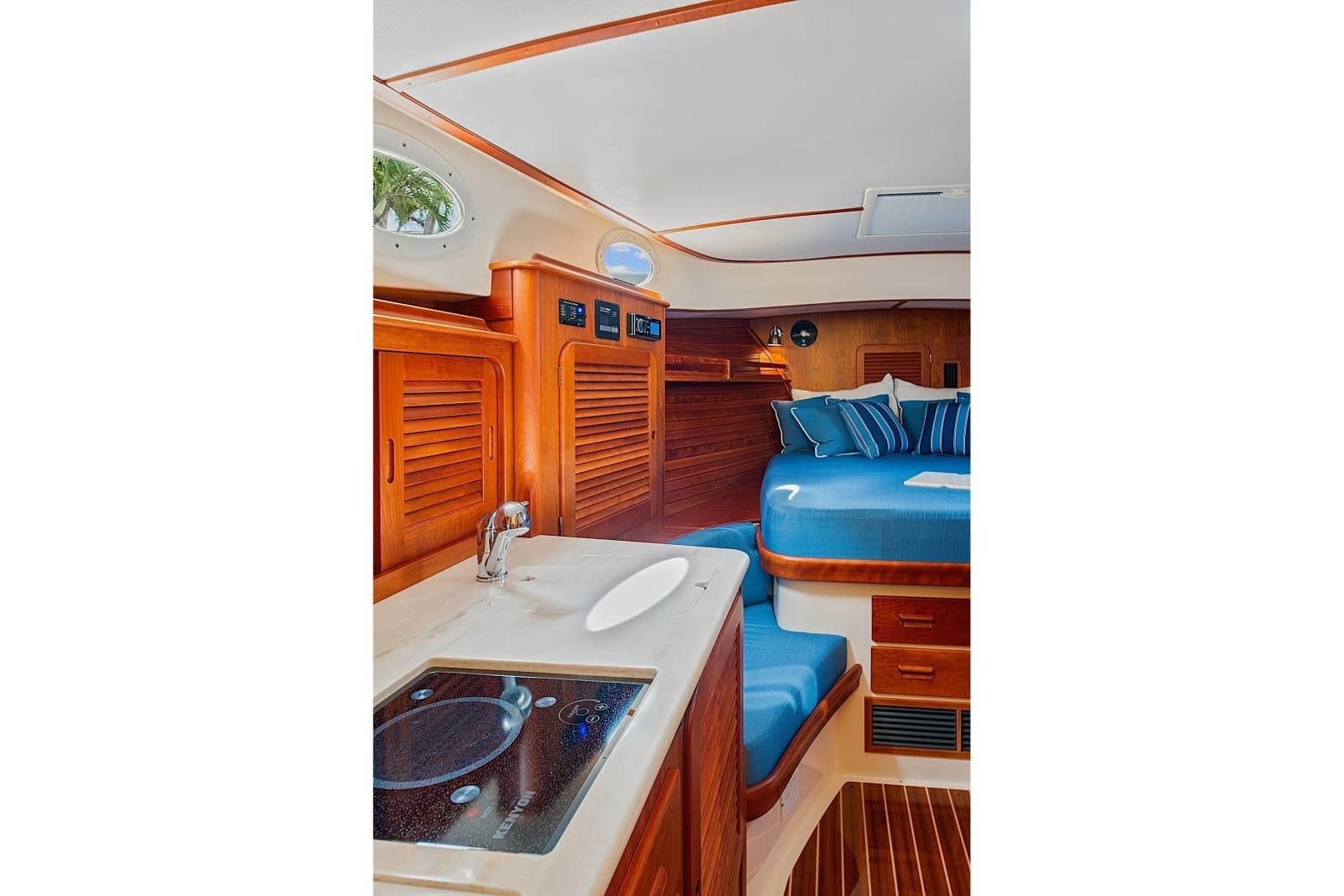 2018 Hinckley Picnic Boat 37 MKIII - Photo 44