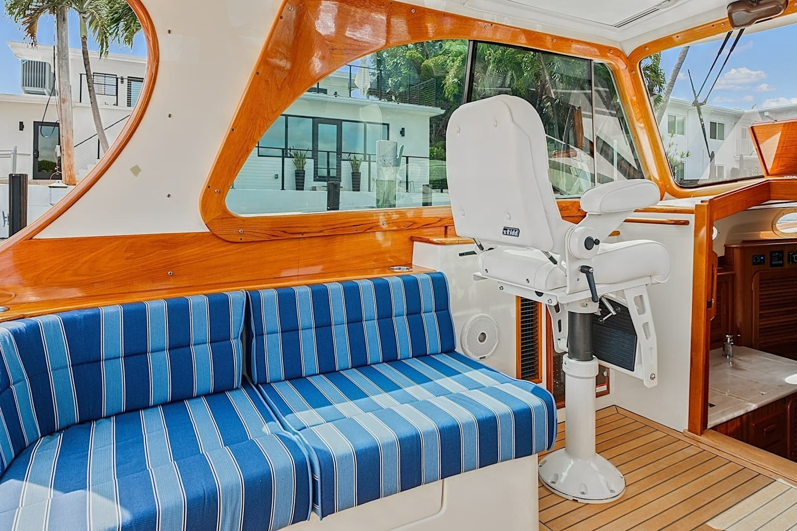 2018 Hinckley Picnic Boat 37 MKIII - Photo 34