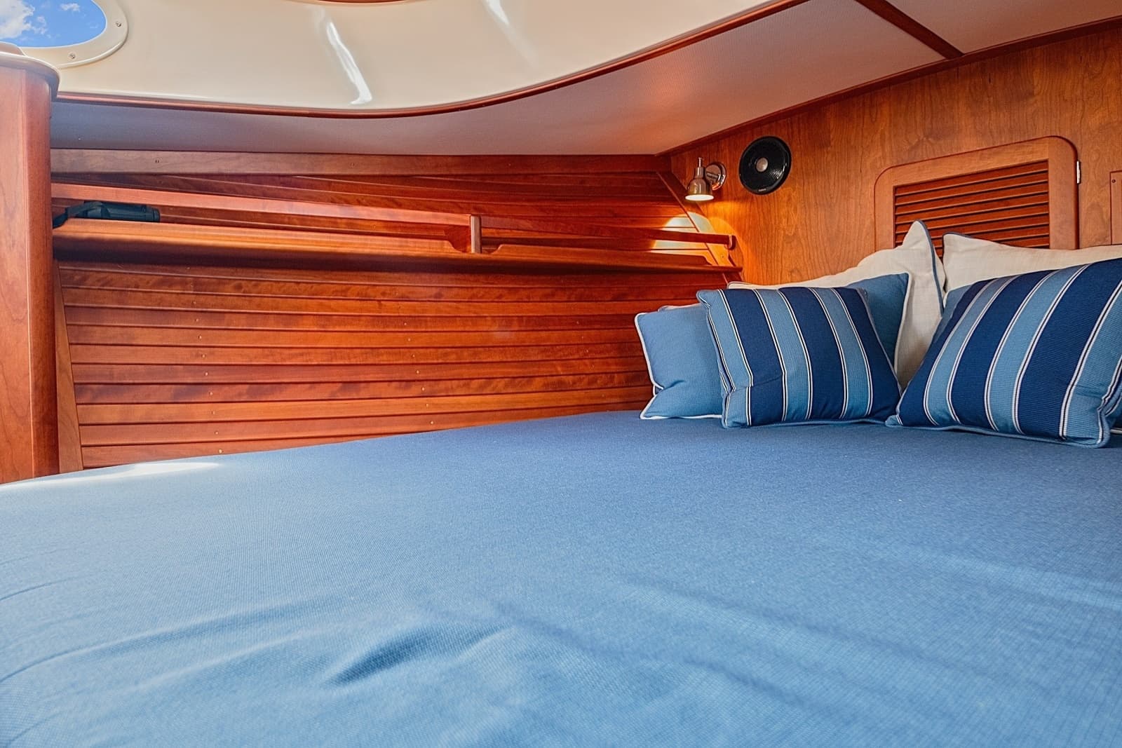 2018 Hinckley Picnic Boat 37 MKIII - Photo 51