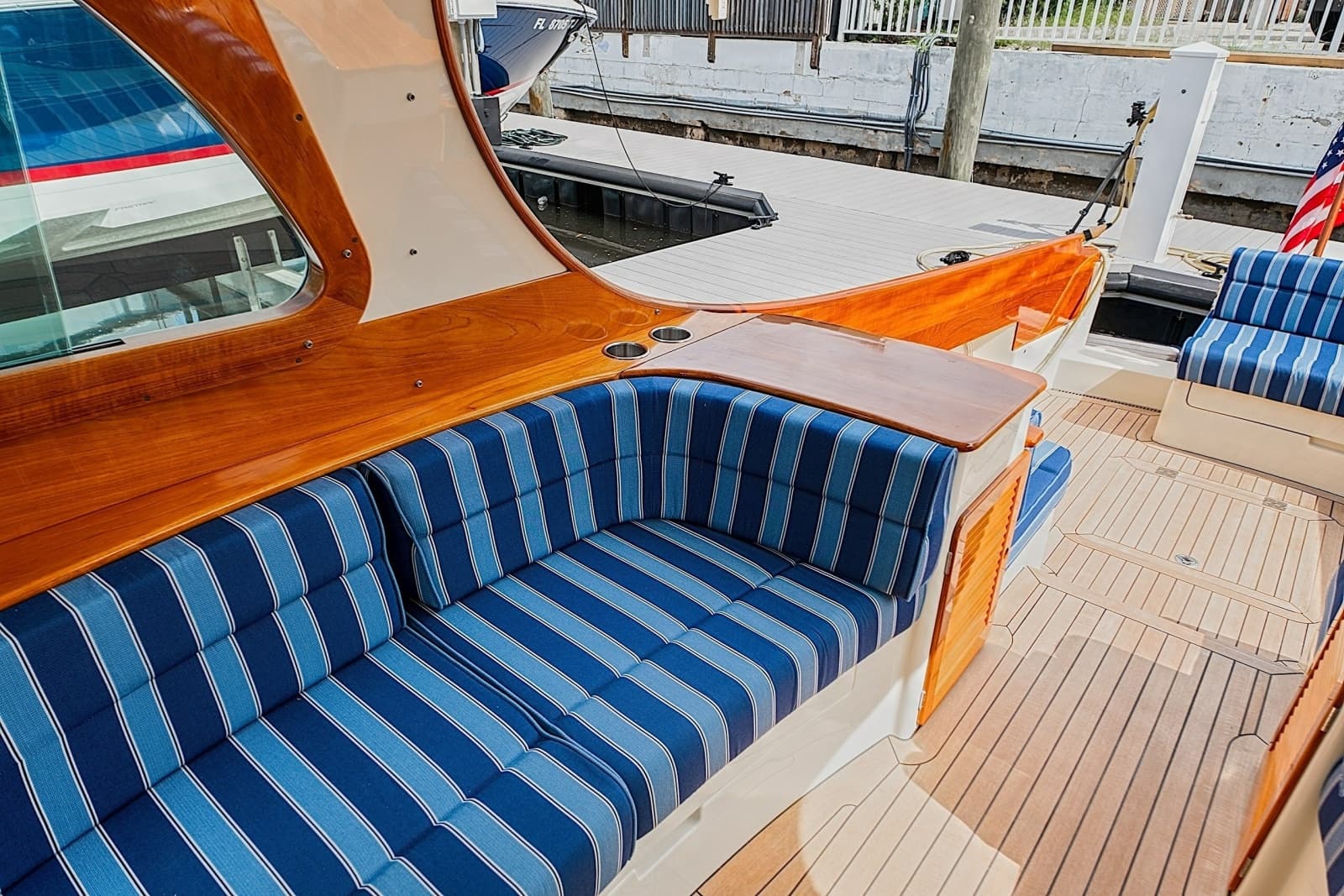 2018 Hinckley Picnic Boat 37 MKIII - Photo 35